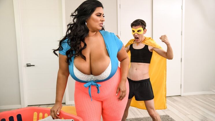 [Brazzers] - Tattooed Temptress Sofia Rides Jordi - Jordi El Niño Polla - Sofia Rose