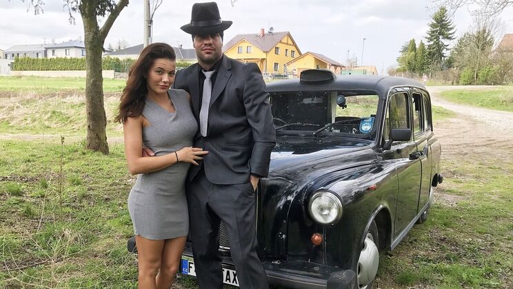 Taxi Trouble: Fucking in the Car