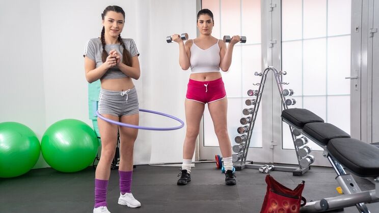 [FitnessRooms] - Brunette Lesbians Marry and Hayli's Pussy Licking Action - Marry Morrgan - Hayli Sanders