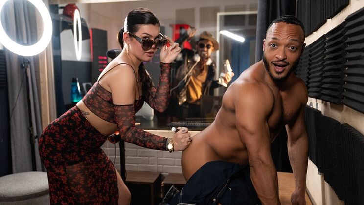 [TransAngels] - Cumming Inside Daisy's Petite Body - Daisy Taylor - Dillon Diaz