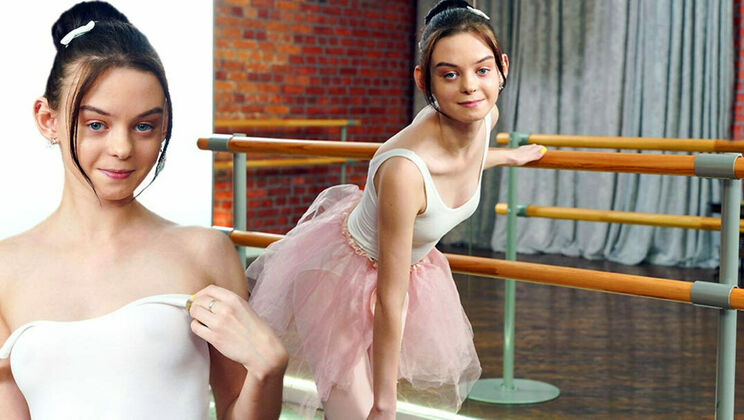 [ClubSweethearts] - Kitti the Ballerina Teases with Solo Action - Pure Kitti