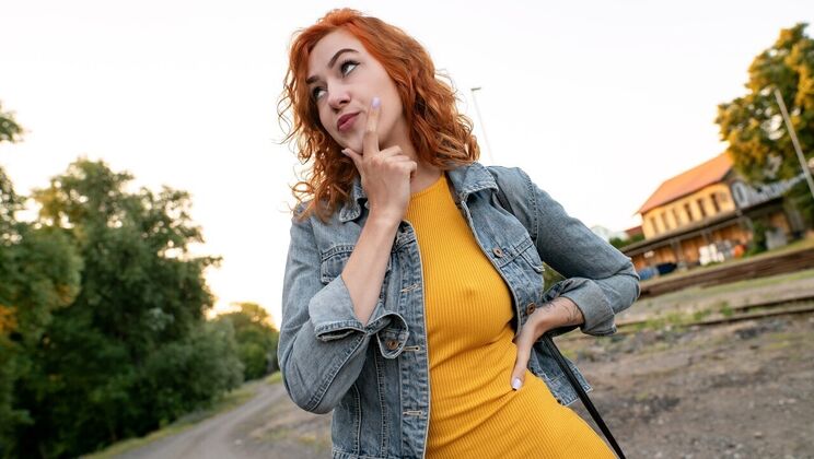 [PublicAgent] - Walking DIRTY: European Redhead Gets Nasty - Martin Gun - Cherry Candle