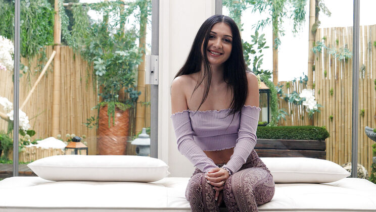 [NetGirl] - April's Casting Couch Creampie - April