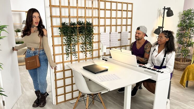 [CrazyCollegeGFs] - Barbie Rous Gets Spanked and Fucked Hard