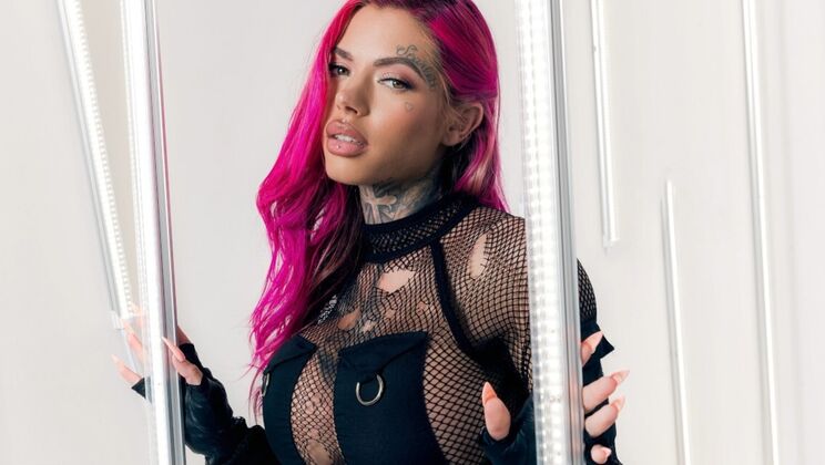 Locked Up with Mazee - Kinky Bondage, Gagging & Cumshot