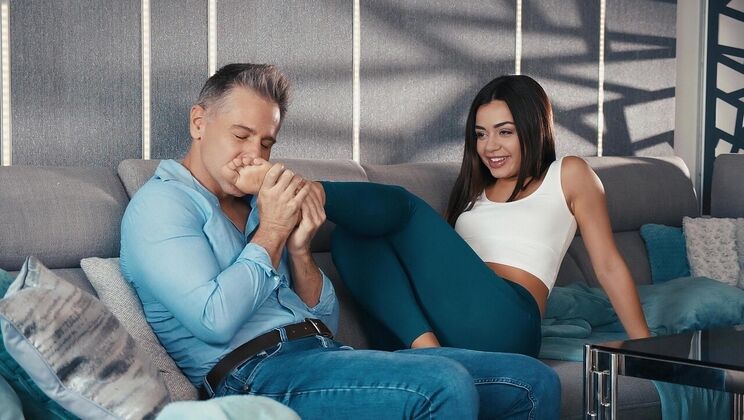 Grey Leggings Pulled Down For Ass Fingering & Side Fuck